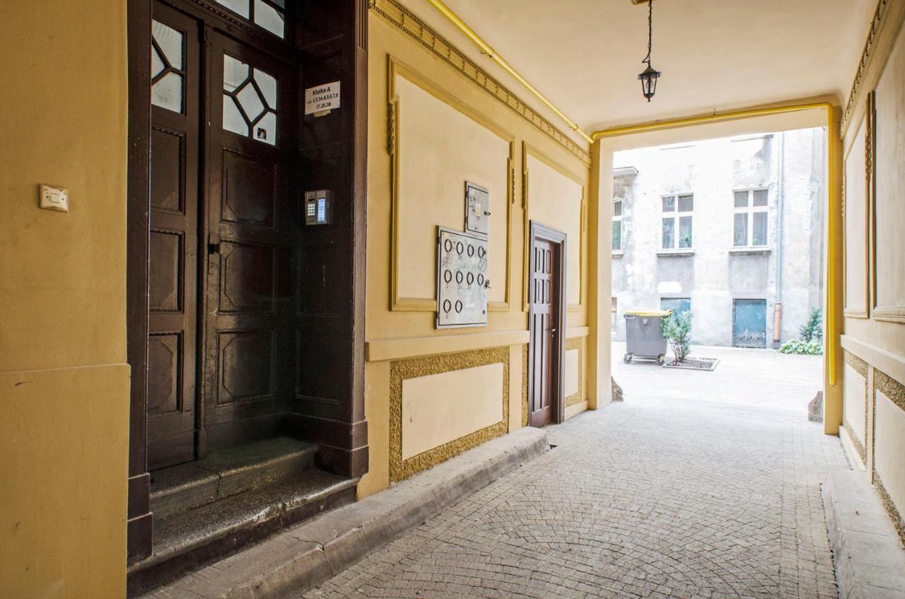 לודז' Cozy Apartment On Piramowicza מראה חיצוני תמונה